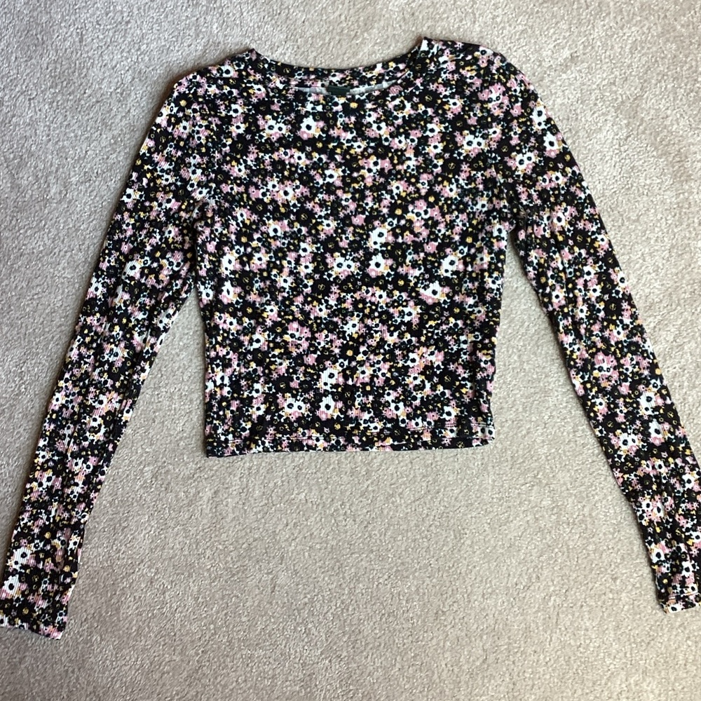 Wild Fable Black and White Fitted Crop Blouse